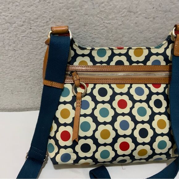 Brighton Newberry Crossbody Bag Flowers Discontinued Adjustable Strap Blue ivory - Picture 4 of 15